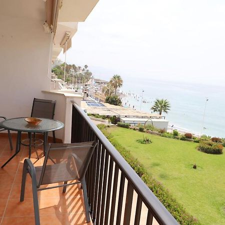 Apartamento En Nerja. Primera Linea De Playa Exterior foto